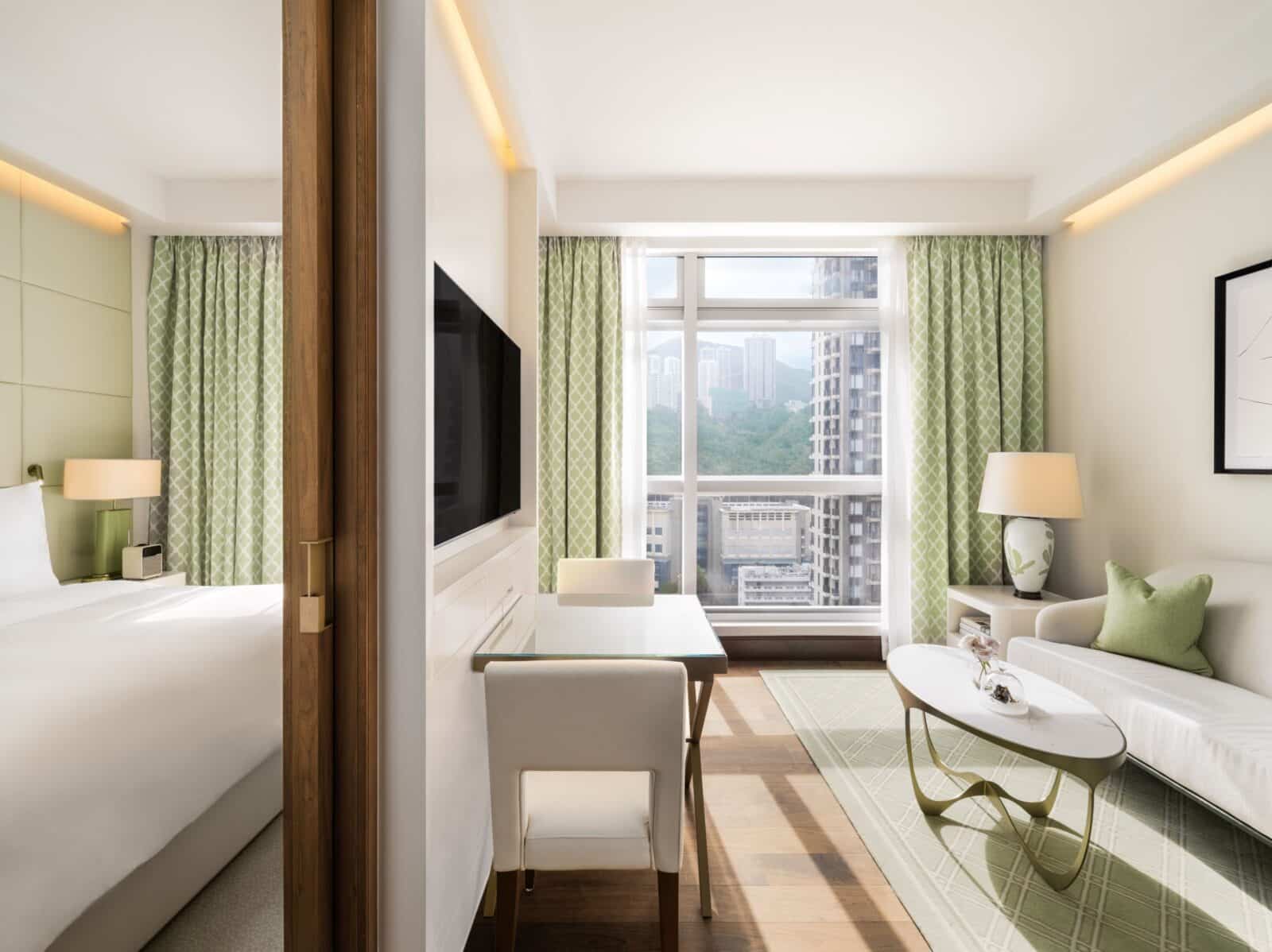 Pamper yourself with a well-deserved break. Our new and improved Deluxe Residence is equipped with a separate bedroom for extra space, soundproof windows, a fully stocked kitchenette for ultimate convenience and sweeping views over Causeway Bay. And if that wasn’t enough, each residence is designed with a separate living room area where you can entertain guests or simply unwind from a long day. A luxurious place fitted with every comfort for a decadent stay.